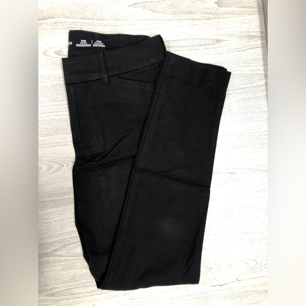 Old Navy Pixie High Rise Pants -Women’s Size 0 -Black Super Slim Pockets